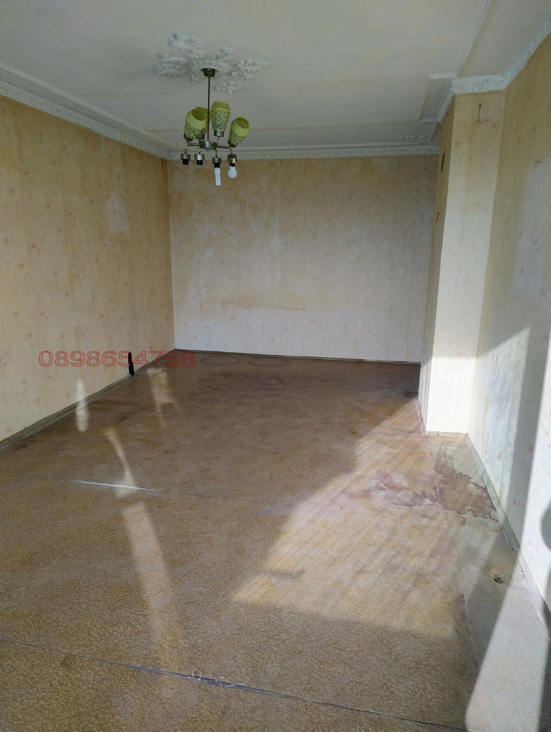 Продава 3-СТАЕН, гр. Варна, Младост 2