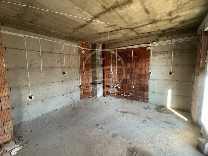 Продава 3-СТАЕН, гр. Пловдив, Остромила, снимка 3 - Апартаменти - 53080446