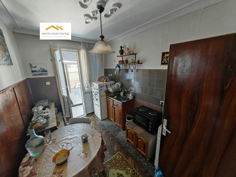 Продава  Многостаен град Монтана , Идеален център , 98 кв.м | 82653929 - изображение [10]