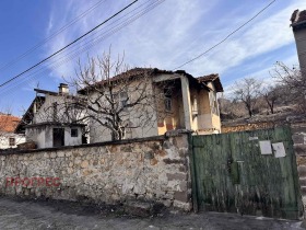 Hus Perustjica, region Plovdiv 2