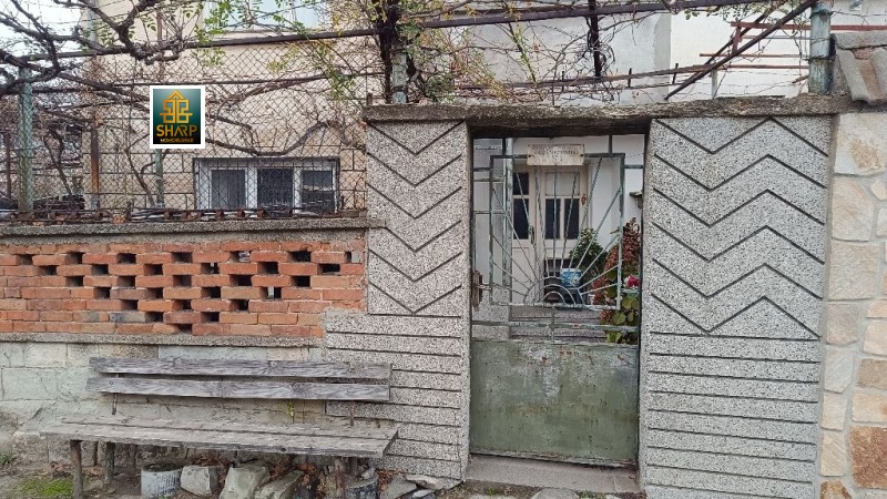 Продава  Къща област Кърджали , гр. Момчилград , 132 кв.м | 85713137 - изображение [2]
