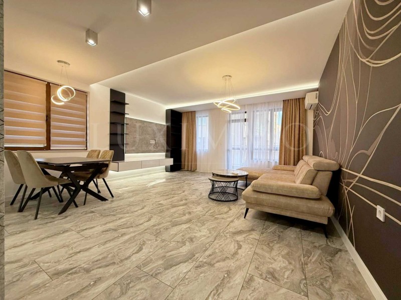 En venta  2 dormitorios Plovdiv , Ostromila , 118 metros cuadrados | 90692983