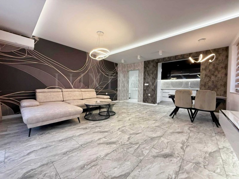 En venta  2 dormitorios Plovdiv , Ostromila , 118 metros cuadrados | 90692983 - imagen [3]