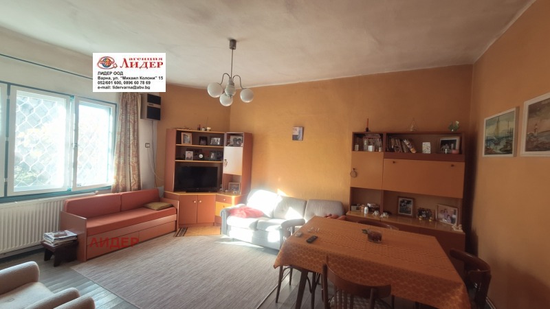 Продава КЪЩА, с. Осеново, област Варна, снимка 2 - Къщи - 52212355