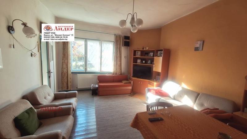 Продава КЪЩА, с. Осеново, област Варна, снимка 3 - Къщи - 52212355