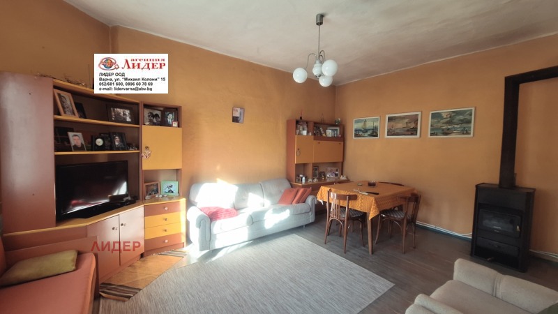 Продава КЪЩА, с. Осеново, област Варна, снимка 4 - Къщи - 52212355