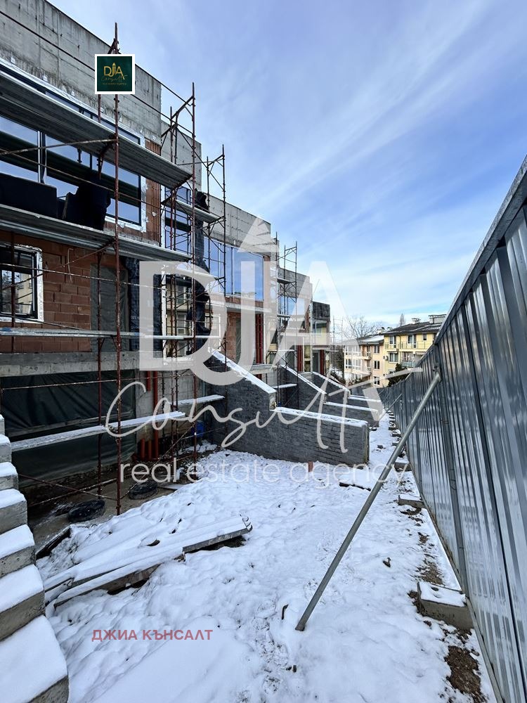 Продава КЪЩА, гр. София, Бояна, снимка 2 - Къщи - 53149323