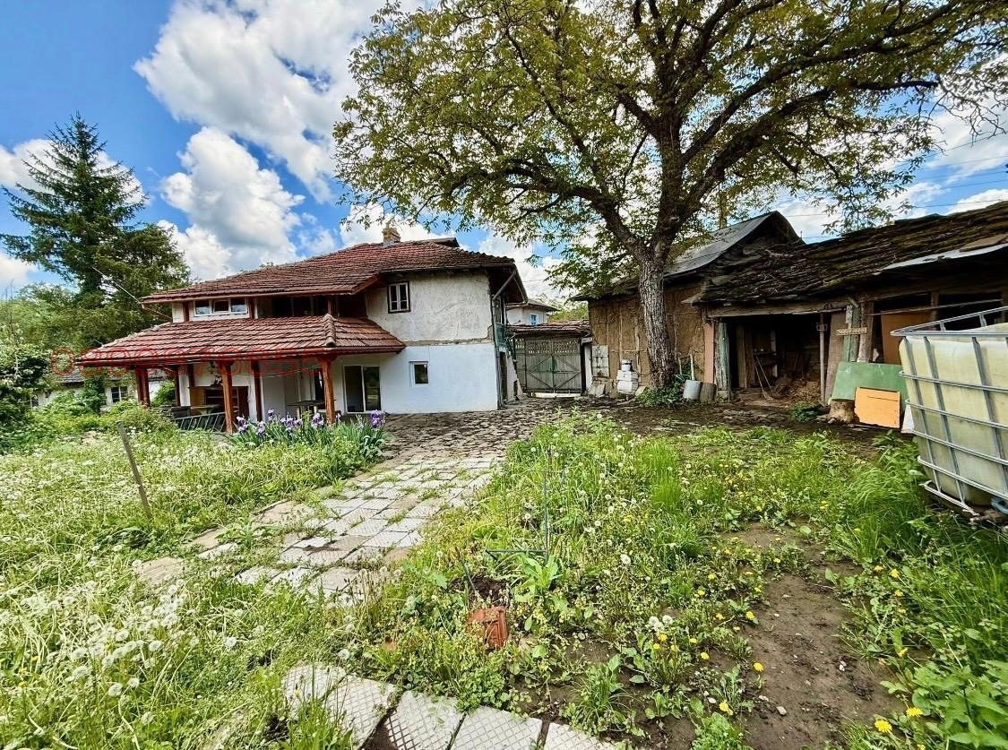 Продава КЪЩА, с. Абланица, област Ловеч, снимка 12 - Къщи - 55261598