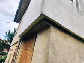 Hus Tsentar, Kjustendil 4