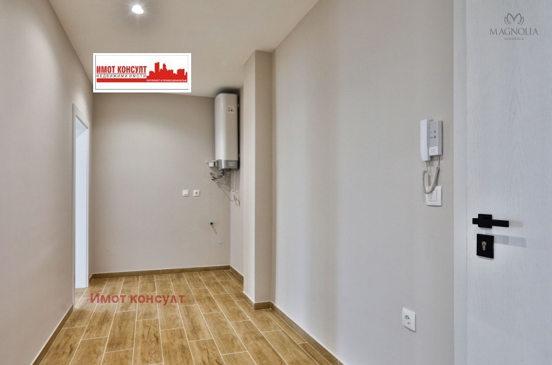 Продава  2-стаен град Пловдив , Кършияка , 67 кв.м | 52678562 - изображение [2]