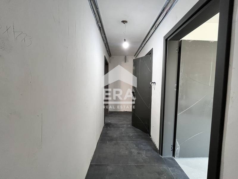 Продава ЕТАЖ ОТ КЪЩА, гр. Варна, Гръцка махала, снимка 7 - Етаж от къща - 52409554