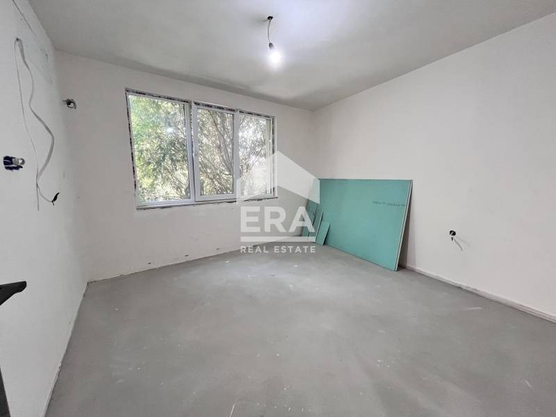 Продава ЕТАЖ ОТ КЪЩА, гр. Варна, Гръцка махала, снимка 4 - Етаж от къща - 52409554