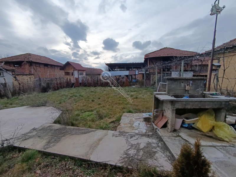 Продава КЪЩА, с. Богатово, област Габрово, снимка 8 - Къщи - 53410930