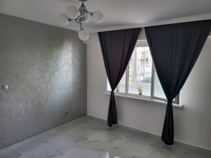 De vânzare  2 dormitoare Sofia , Razsadnica , 65 mp | 23875849 - imagine [5]