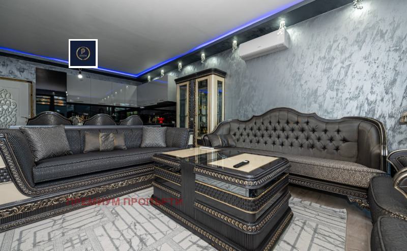 À venda  2 quartos Plovdiv , Hristo Smirnenski , 145 m² | 35879867