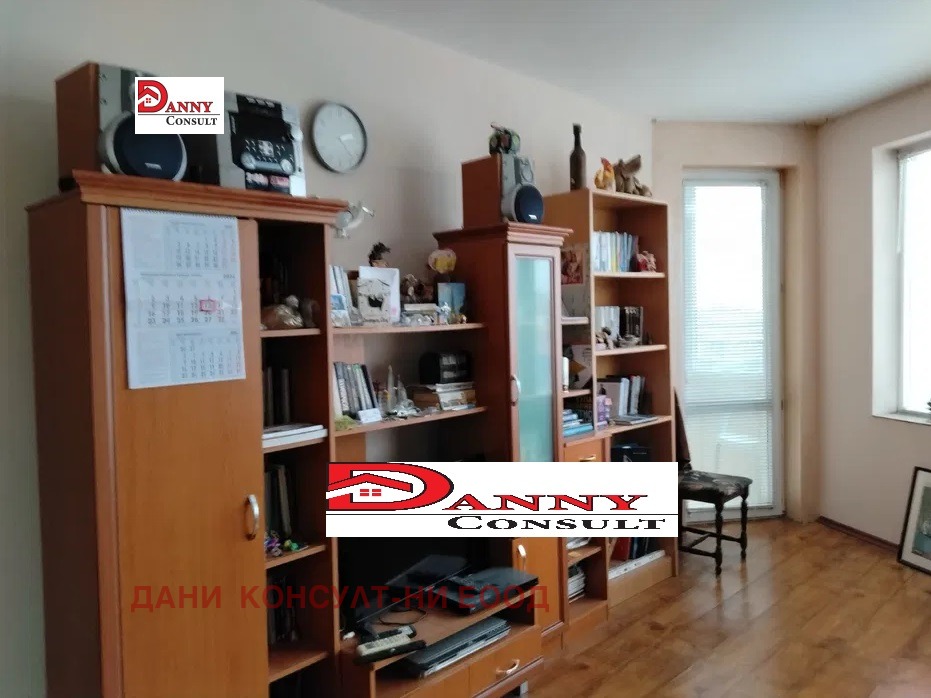 Продава 2-СТАЕН, гр. Велико Търново, Колю Фичето, снимка 2 - Апартаменти - 54131448