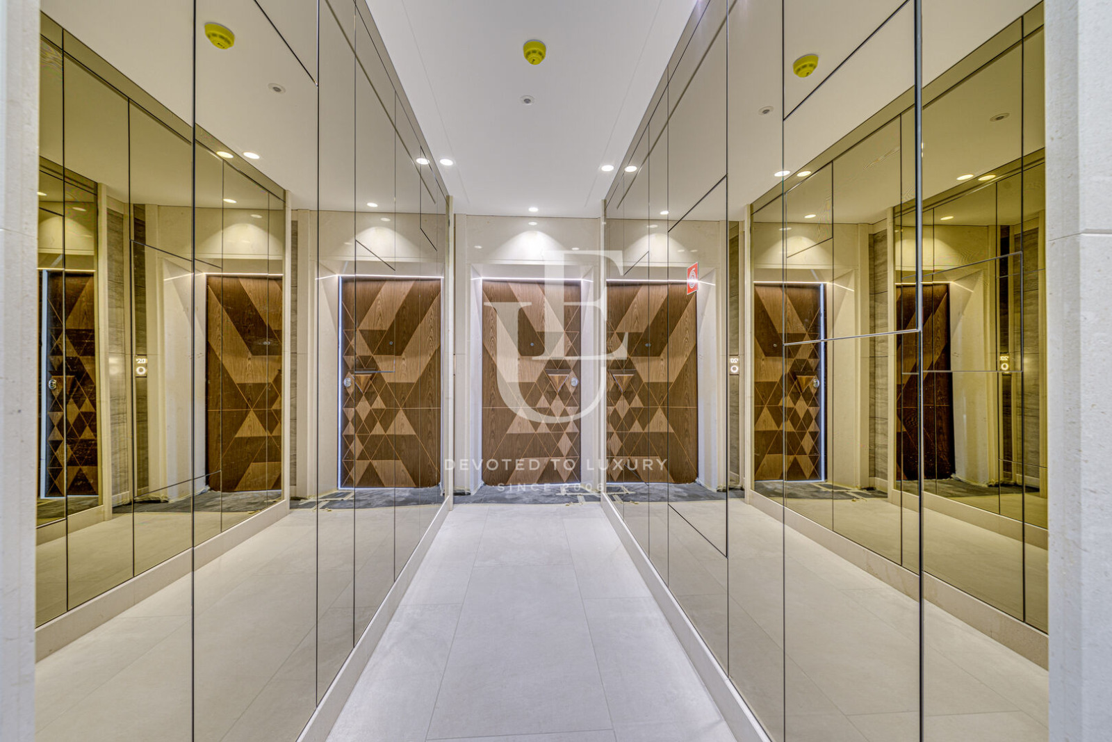 Продава 4-СТАЕН, гр. София, Изгрев, снимка 11 - Апартаменти - 54732048