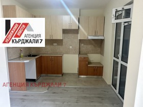 Продава  2-стаен, град Кърджали