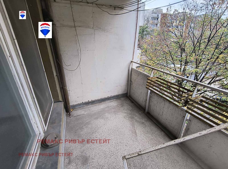 Продава 4-СТАЕН, гр. Русе, Централен южен район, снимка 3 - Апартаменти - 52292797