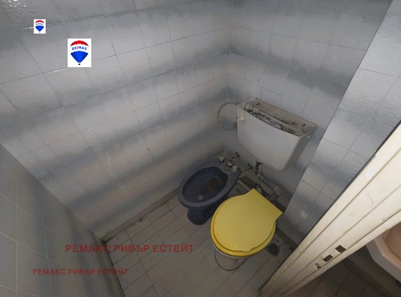 Продава 4-СТАЕН, гр. Русе, Централен южен район, снимка 11 - Апартаменти - 52292797