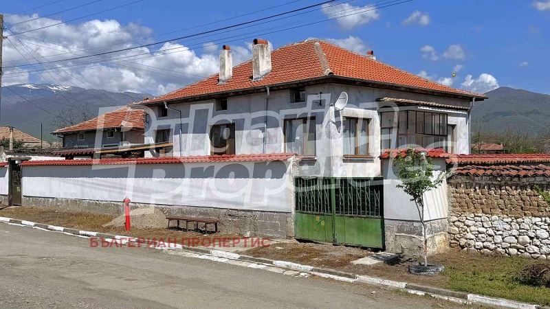 Продава  Къща, област Стара Загора, с. Горно Сахране •  103 900 EUR • ID 77263250 — holmes.bg - [1] 