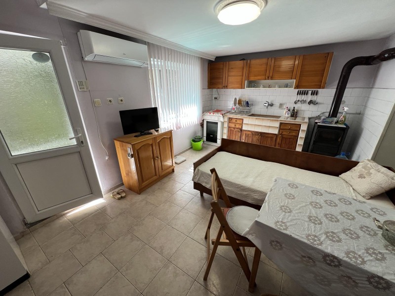 Продава  Къща, област Пазарджик, гр. Велинград •  156 000 € • ID 43375167 — holmes.bg - [1] 