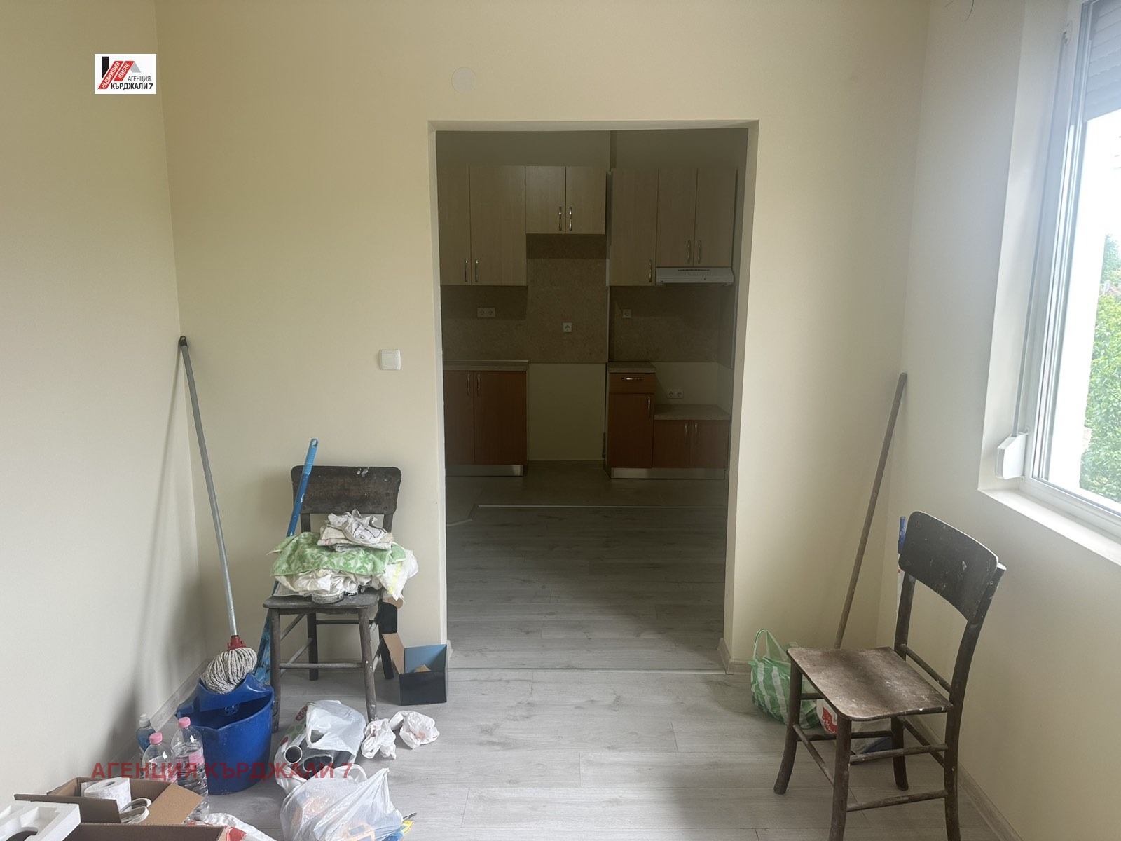 Продава 2-СТАЕН, гр. Кърджали, Център, снимка 7 - Апартаменти - 54735902