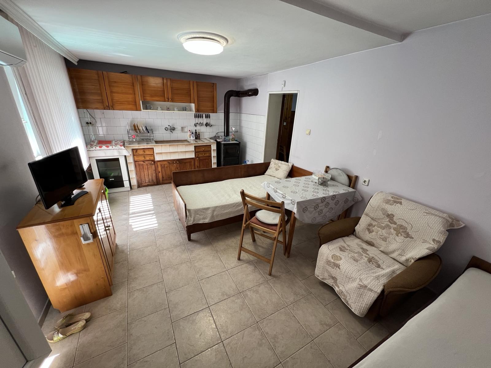 Продава КЪЩА, гр. Велинград, област Пазарджик, снимка 2 - Къщи - 51400377