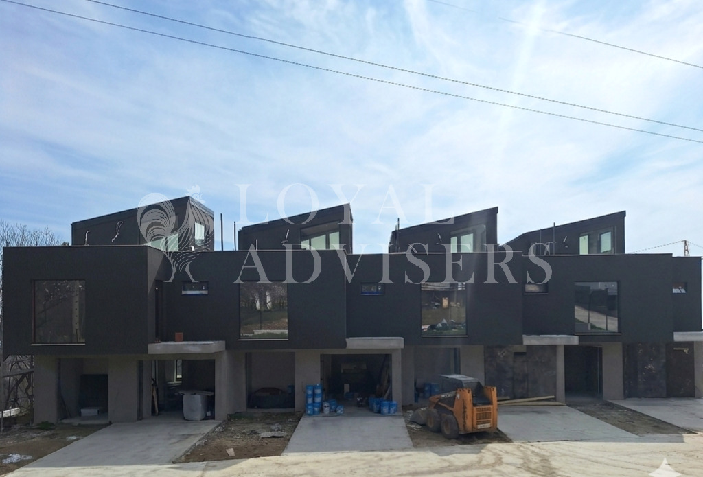 Продава КЪЩА, гр. Варна, м-т Манастирски рид, снимка 10 - Къщи - 54101130