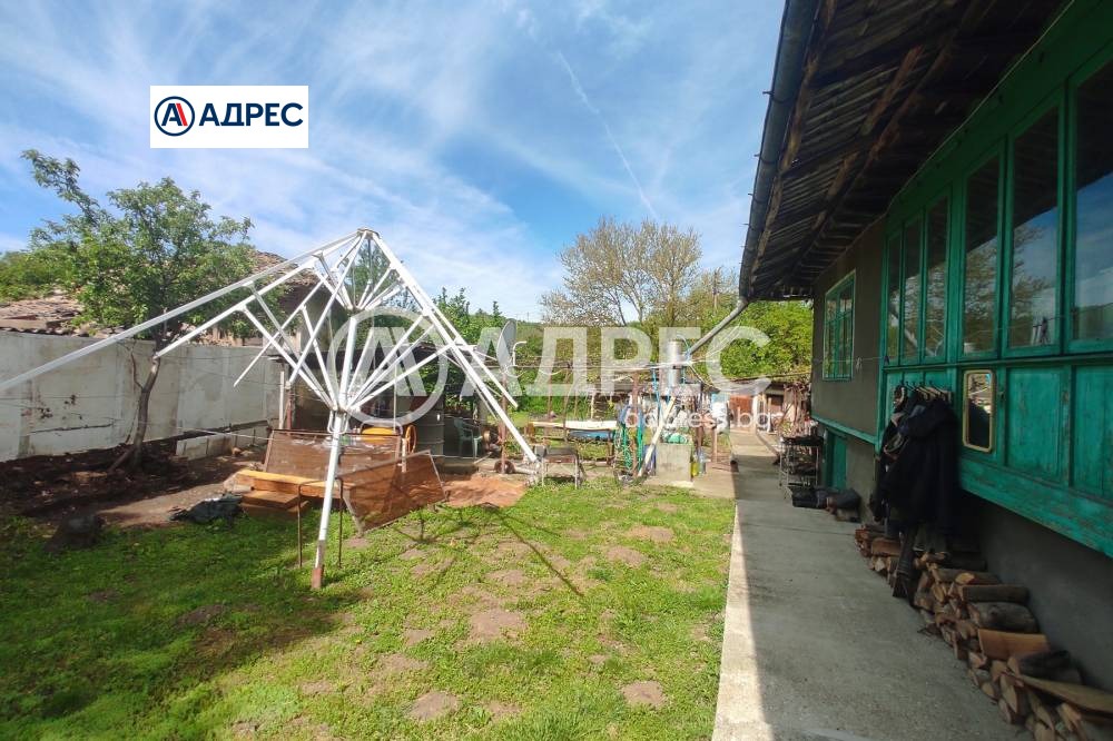 Продава КЪЩА, с. Балкански, област Разград, снимка 11 - Къщи - 54737860