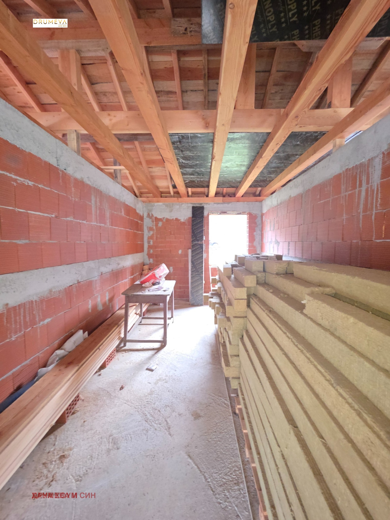 Продава КЪЩА, с. Орешак, област Ловеч, снимка 5 - Къщи - 55131060