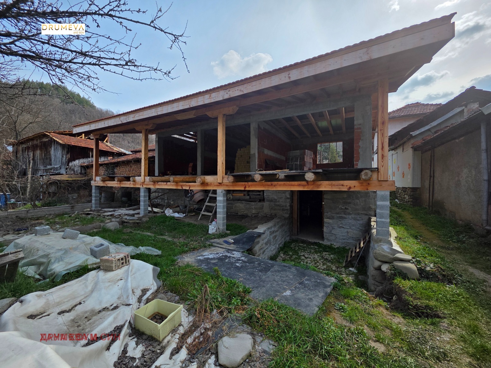 Продава КЪЩА, с. Орешак, област Ловеч, снимка 2 - Къщи - 55131060