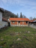Продава КЪЩА, с. Орешак, област Ловеч, снимка 8
