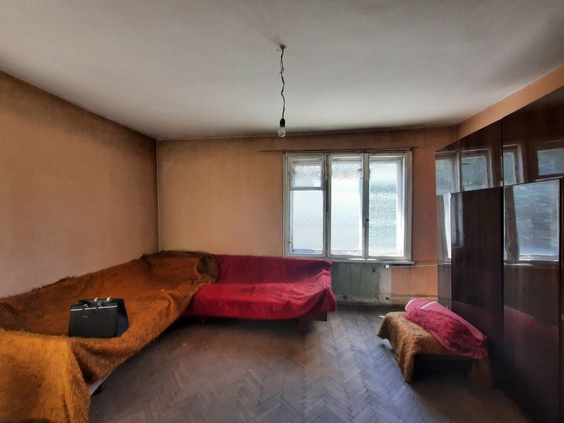 Продава 2-СТАЕН в град Шумен, Тракия - 50 кв.м / 87 500 € » 171 135.13 лв., НЕДВИЖИМИ ИМОТИ СИЛВИ