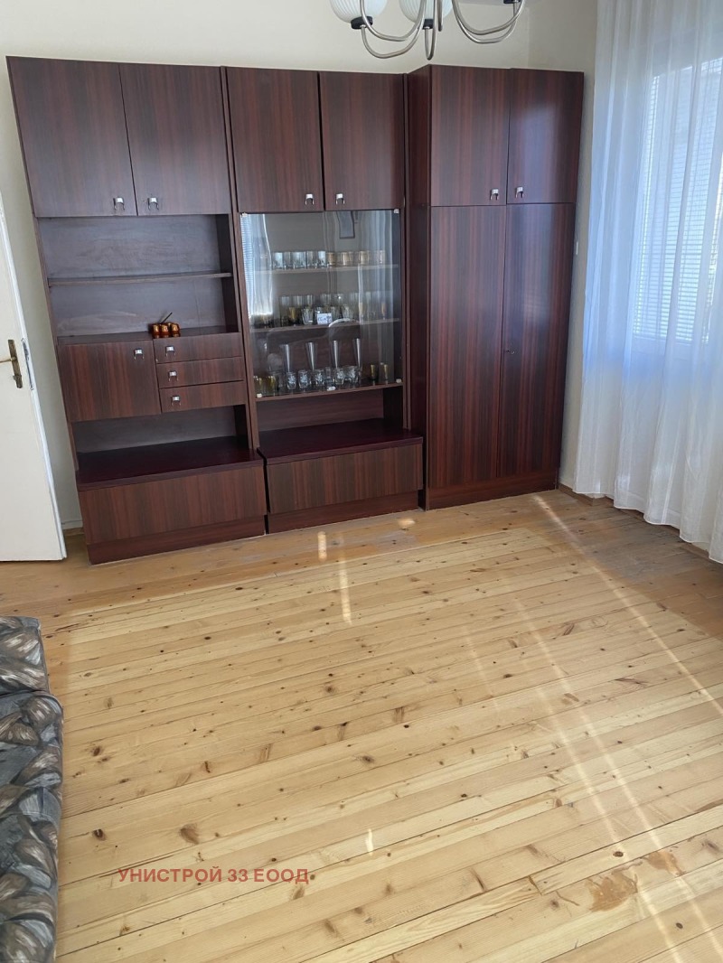Продава  4-стаен град Пловдив , Център , 200 кв.м | 64899880