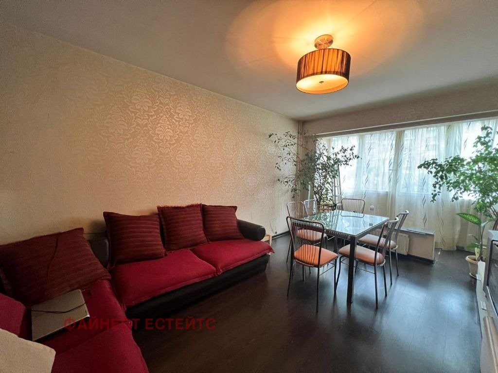 Продава 2-СТАЕН, гр. София, Красно село