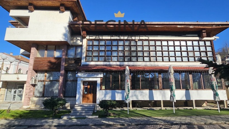 Продава САМОСТОЯТЕЛНА СГРАДА в област Пловдив, гр. Калофер - 1237 кв.м / 500 000 € » 977 915.00 лв., РЕДЖИНА