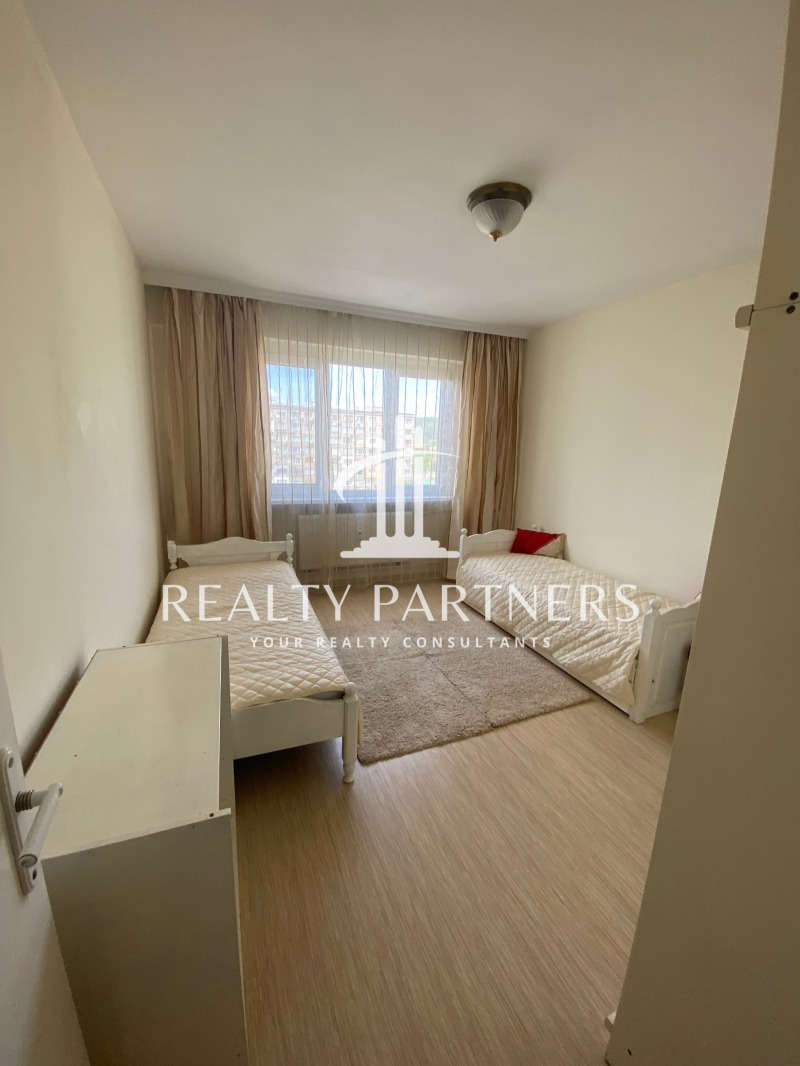 Продава 4-СТАЕН, гр. Перник, Изток, снимка 2 - Апартаменти - 53510595