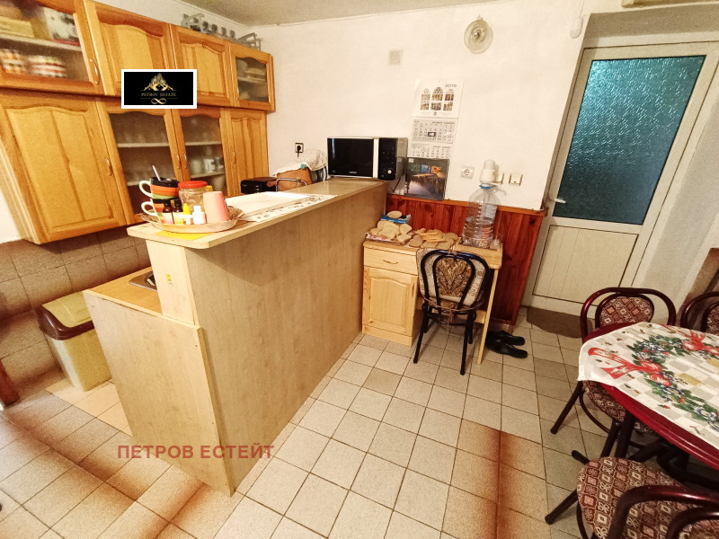 Продава  Къща област Пазарджик , с. Паталеница , 300 кв.м | 58735535 - изображение [14]