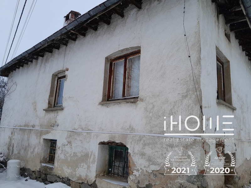 Продава КЪЩА, с. Белчин, област София област