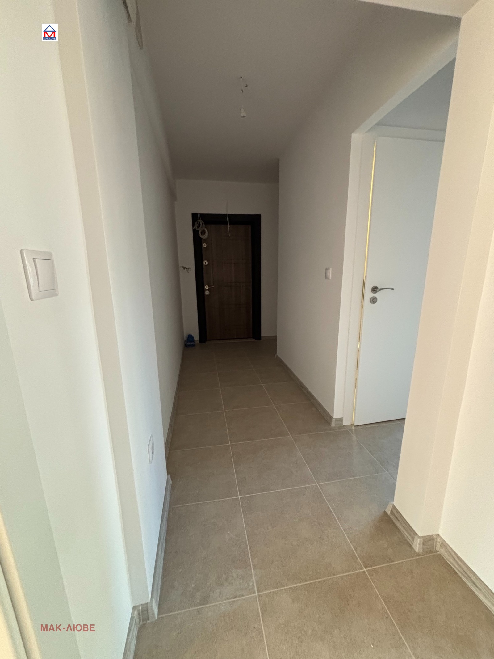 Продава 4-СТАЕН, гр. Варна, Цветен квартал, снимка 9 - Апартаменти - 54130436