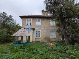 Casa Platchkovci, região Gabrovo 1