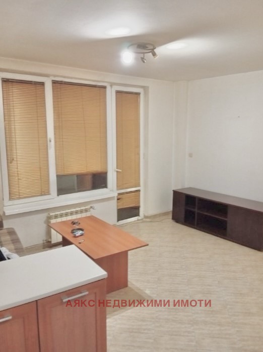 Na prodej  1 ložnice Sofia , Ljulin 6 , 68 m2 | 43353100 - obraz [3]