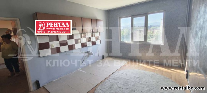 For Sale  2 bedroom Plovdiv , Izgrev , 62 sq.m | 75847542 - image [2]