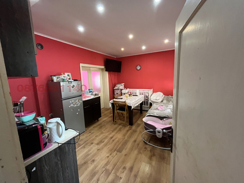 Продава  Етаж от къща, област Ловеч, гр. Троян • 55 000 EUR • ID 19131190 — holmes.bg - [1] 
