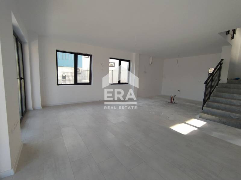 En venta  Casa Varna , m-t Mentesheto , 152 metros cuadrados | 55272246 - imagen [2]