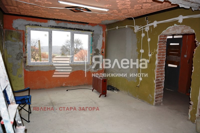 Продава КЪЩА, с. Богомилово, област Стара Загора, снимка 10 - Къщи - 48775315