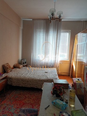 1 quarto Hipodruma, Sofia 4