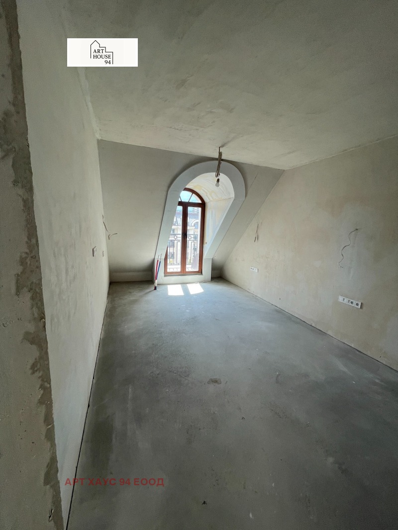De vânzare  3 dormitoare Sofia , Crâstova vada , 139 mp | 31800927 - imagine [6]