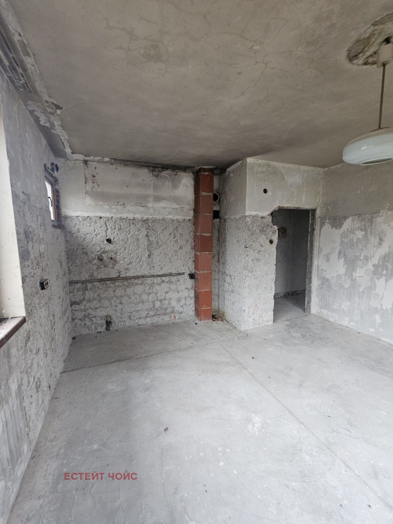 Продава ЕТАЖ ОТ КЪЩА, гр. Берковица, област Монтана, снимка 9 - Етаж от къща - 53504742